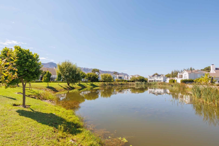 To Let 3 Bedroom Property for Rent in Val De Vie Estate Western Cape